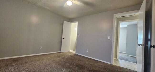 Building Photo - 6131 Rockbridge Rd SW