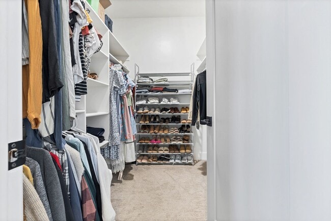 Building Photo - Lovely, Modern Townhome in Scenic Ivins