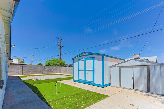 Building Photo - 1510 W 7th Dr