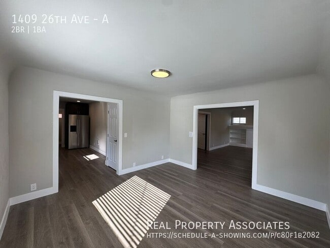 Building Photo - 1409 26th Ave