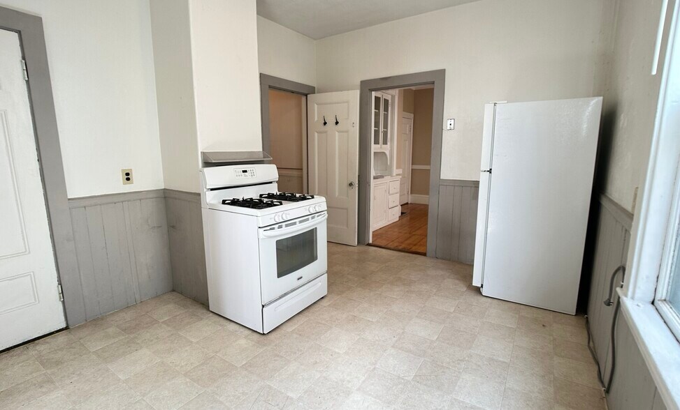 Building Photo - 55 Rindge Ave