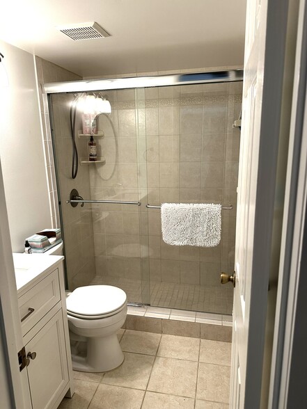 Building Photo - 200 S Banana River Blvd