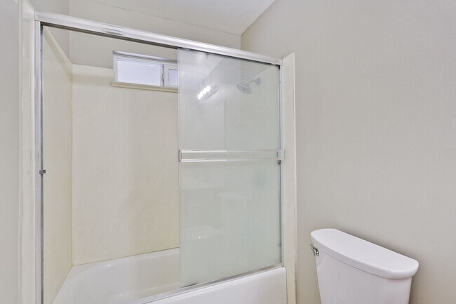 Building Photo - FOR RENT – Beautifully Updated 4 Bed / 3 Bath Home in Prime Santa Clara Location (NVIDIA)