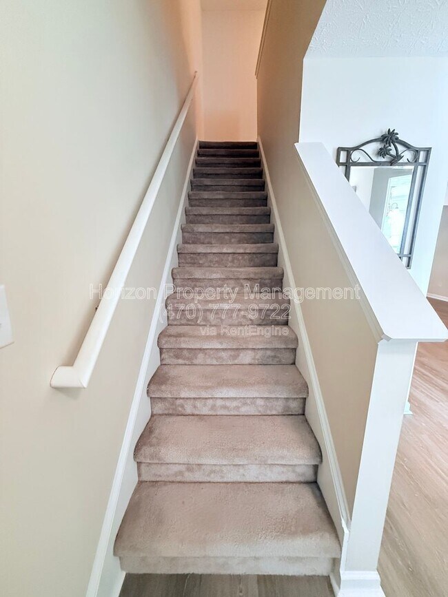 Building Photo - 2863 Creek Bottom Ct