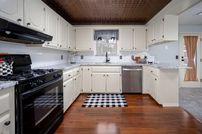 Building Photo - 3109 SW 95th St