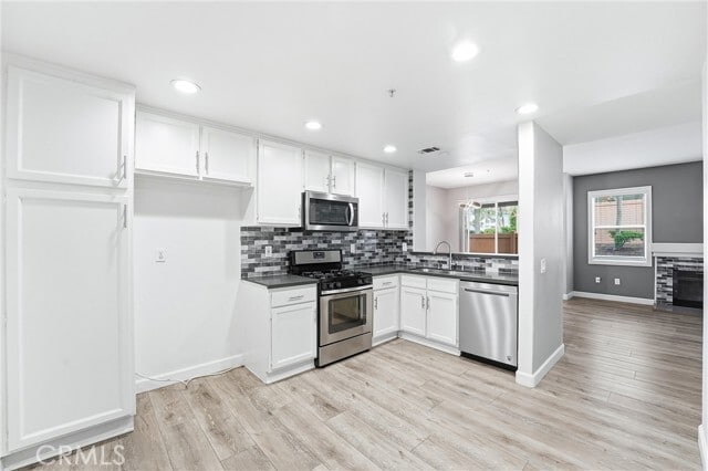 Building Photo - 167 California Ct