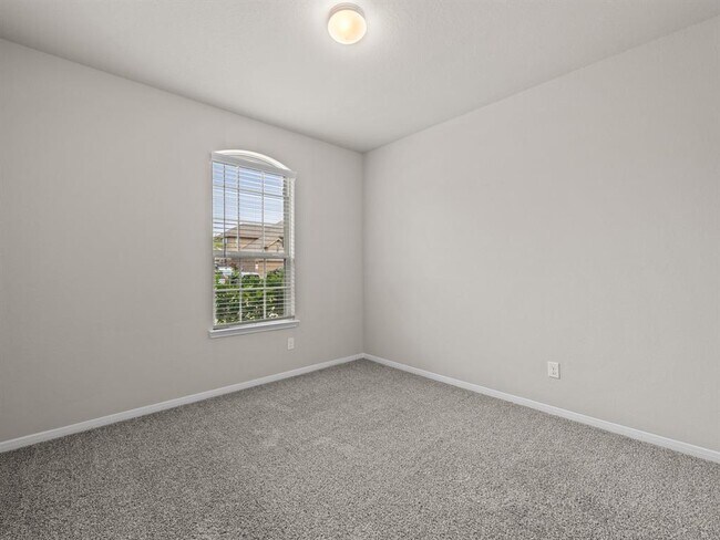 Building Photo - 4919 Bella Danielle Ct
