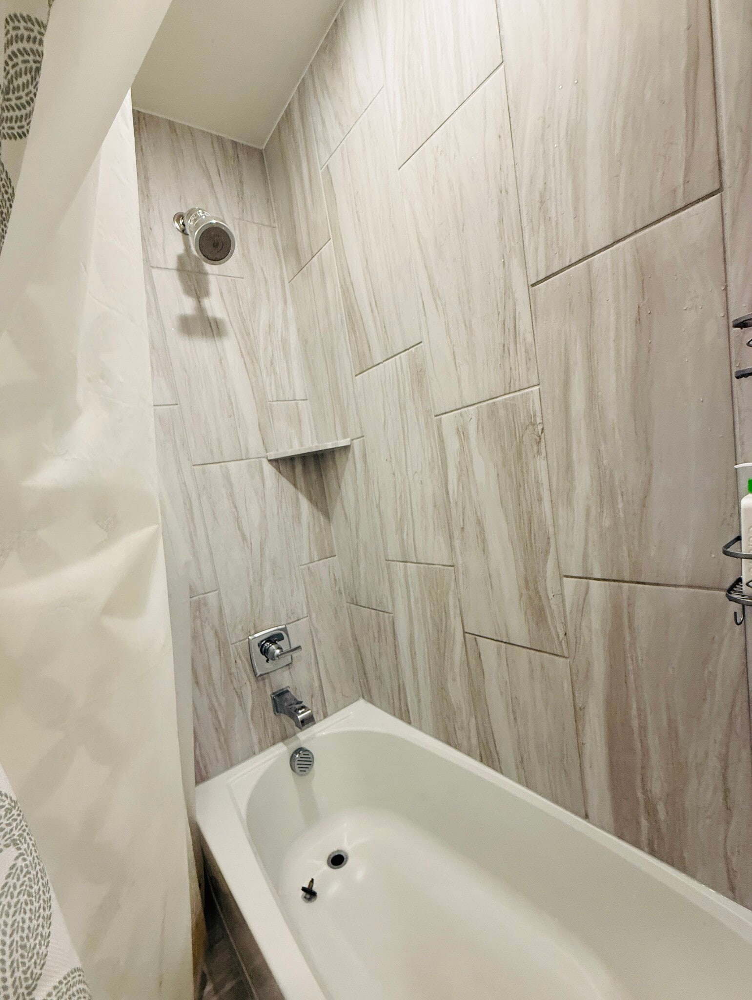 Bathroom 2 - 2604 Bucer Ct