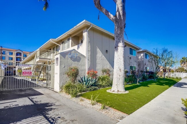 Interior Photo - Classic 2-Story Building in Park Mesa Heights!