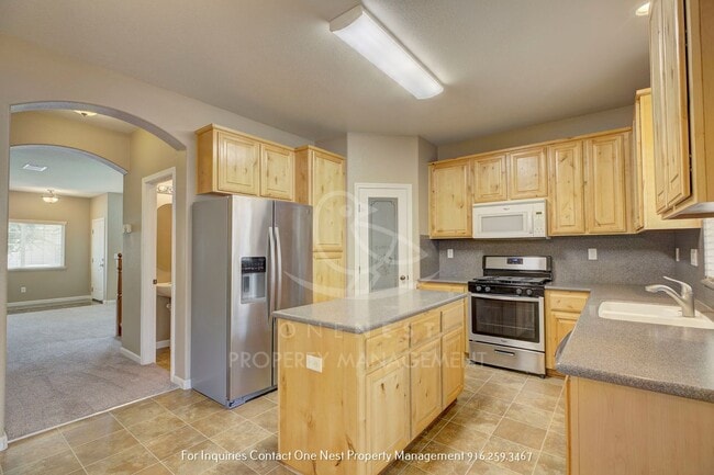Building Photo - 1385 Black Bear St