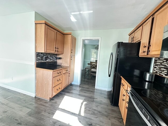 Building Photo - 1094 Porter Dr