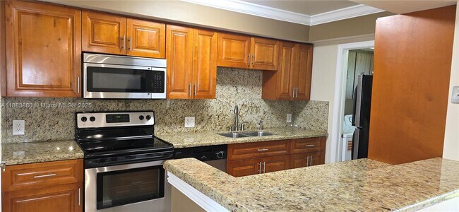 Primary Photo - 8401 SW 107th Ave