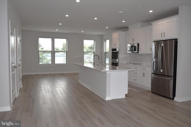 Building Photo - 13542 Innovation Station Lp