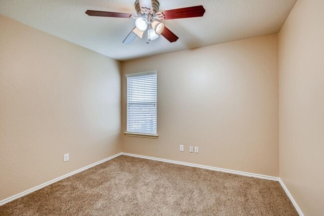 Building Photo - Charming one story home!