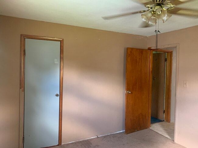 Building Photo - 4222 Delaware St