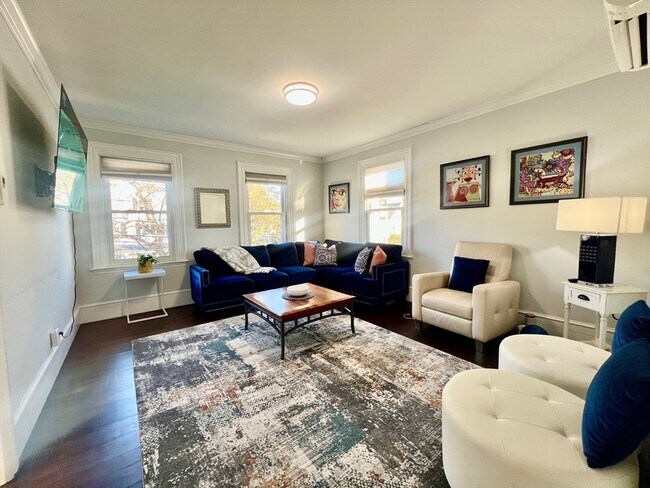 Building Photo - 17 Emerson St