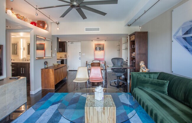 Building Photo - READY TO VIEW NOW! Gorgeous Downtown Phoen...