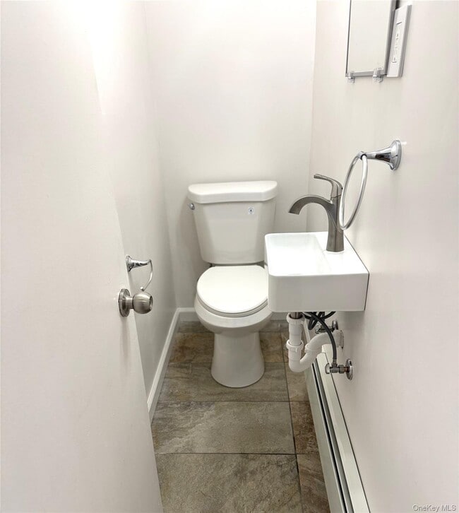 Building Photo - 158-31 79th Ave