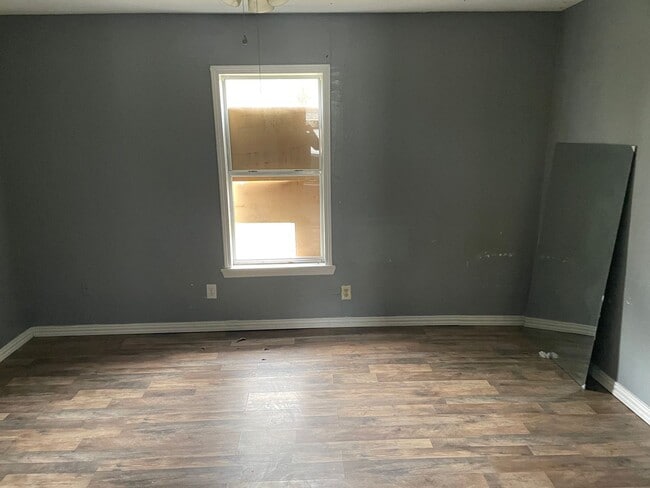 Building Photo - First Month Free!!