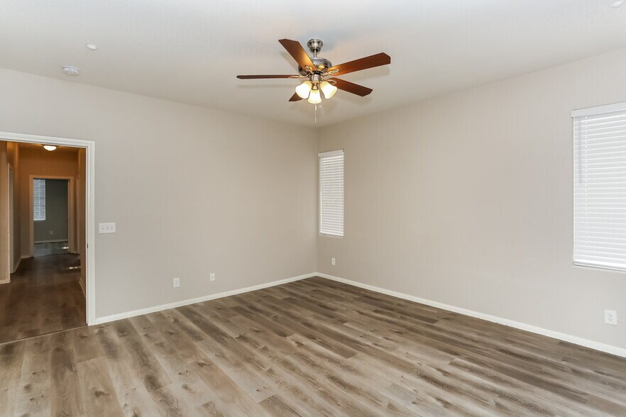 Building Photo - 8928 Brentwood Grove Ct
