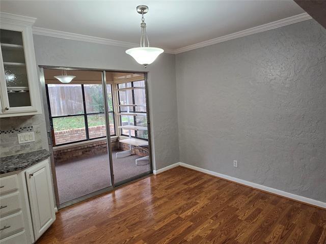 Building Photo - 2822 Oak Forest Dr