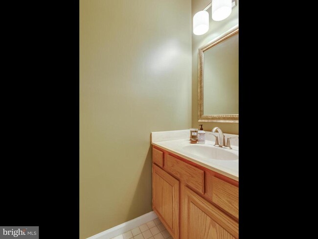 Building Photo - 11300 Fairwind Way