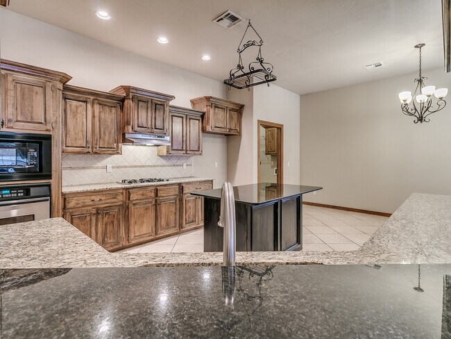 Building Photo - Fenwick Garden Village + Gated Community i...