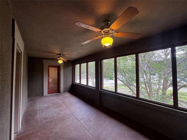 Building Photo - 1216 W 22nd St