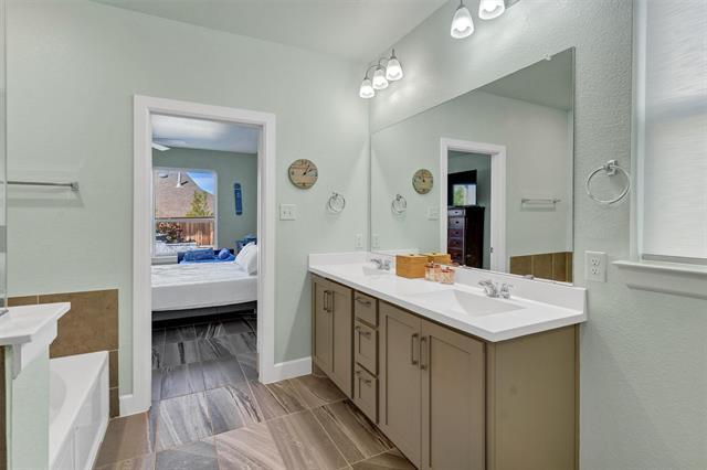 Building Photo - 7500 Foxgrass Pl