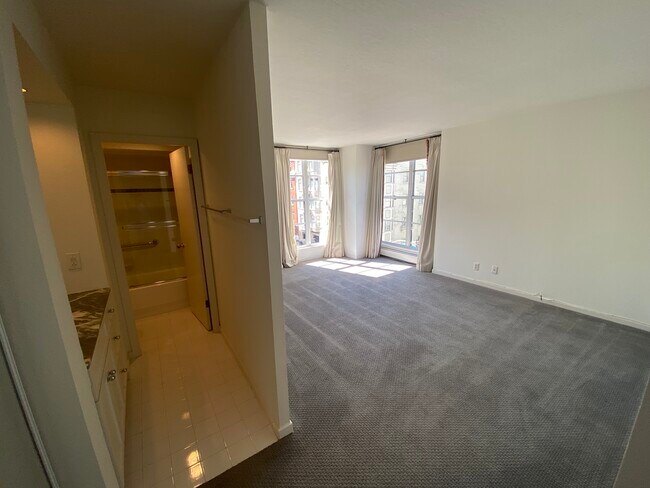 Master bedoom - 2040 Franklin St