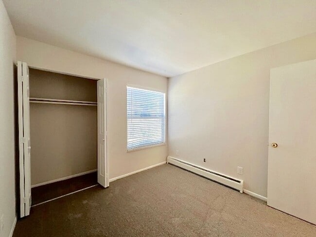 Building Photo - 3 Bed/1.5 Bath Quail Creek Condo