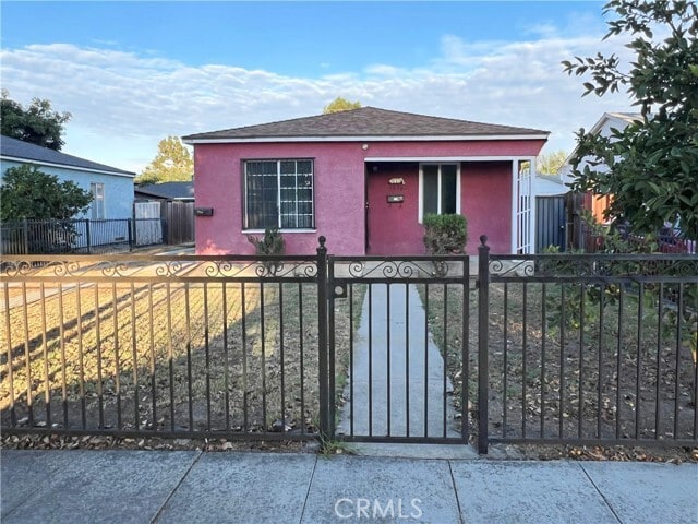 Primary Photo - 3030 Caspian Ave