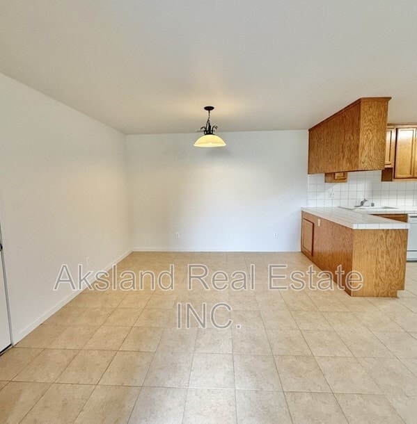 Building Photo - Manteca