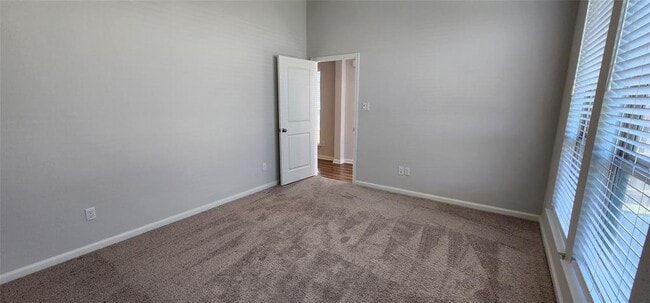 Building Photo - 500 Los Olives Ln