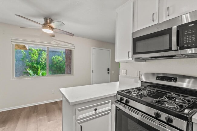 Building Photo - 365 N Saturmino Dr