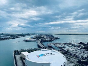 Building Photo - 888 Biscayne Blvd