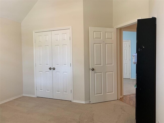 Building Photo - 3023 Aspen Ln