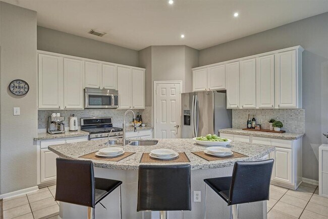 Building Photo - 131 Zephyr Bend Pl