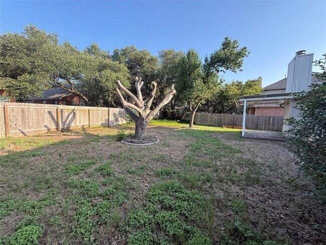 Building Photo - 1316 Mesquite Rd