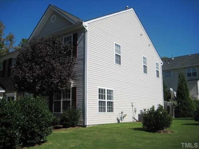Building Photo - $250 Off 1 Month if leased by 12/25/25
