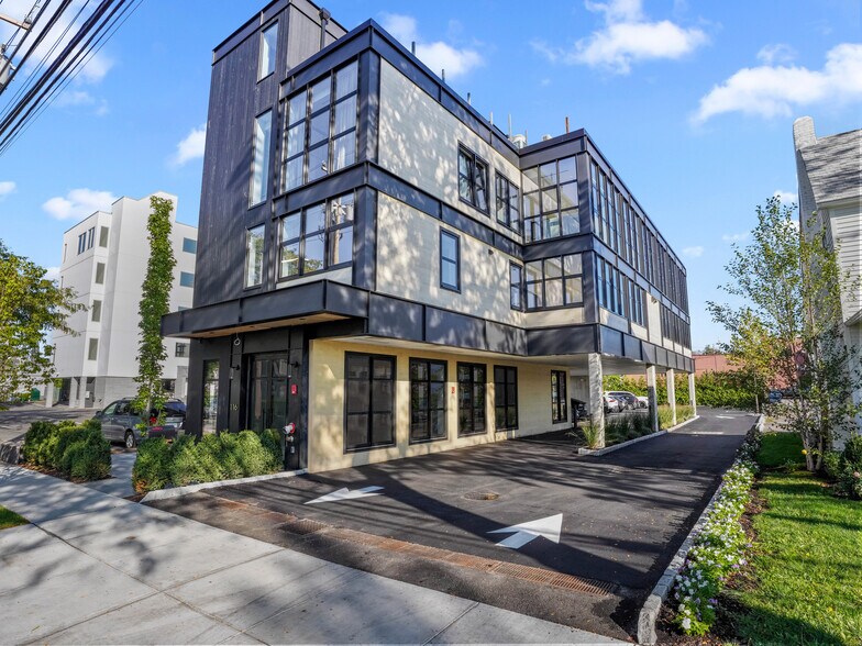 secure building - 116 Sherman St