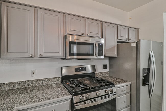 Building Photo - 5250 S Rainbow Blvd