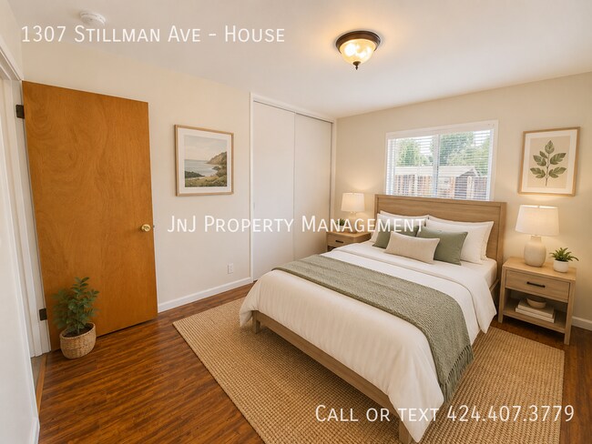 Building Photo - 1307 Stillman Ave
