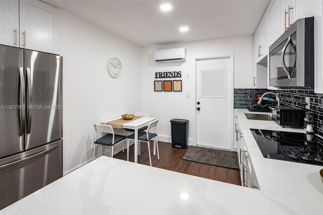 Building Photo - 1373 NE 110th Terrace