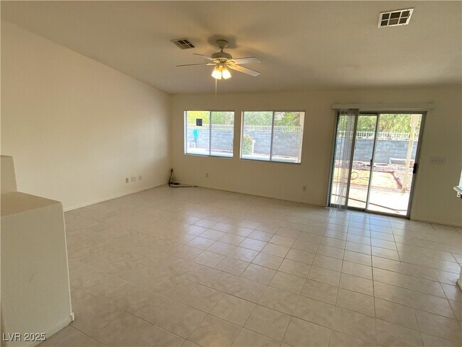 Building Photo - 1153 Elam St