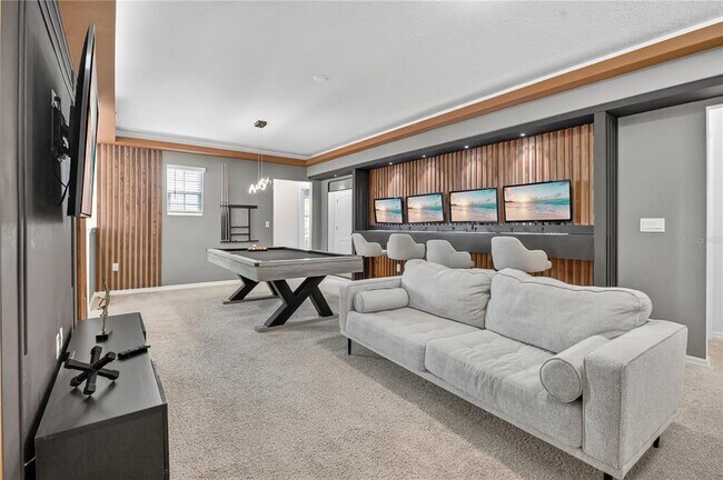 Building Photo - 7699 Oakmoss Loop