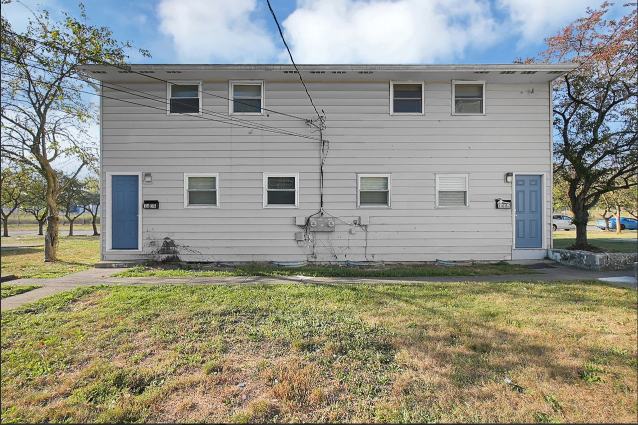 Building Photo - 1636 E 25th Ave