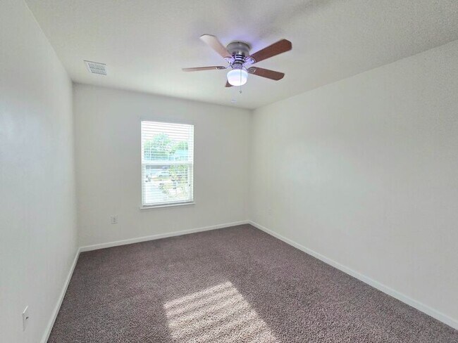 Building Photo - 5860 Magnolia Bend Blvd
