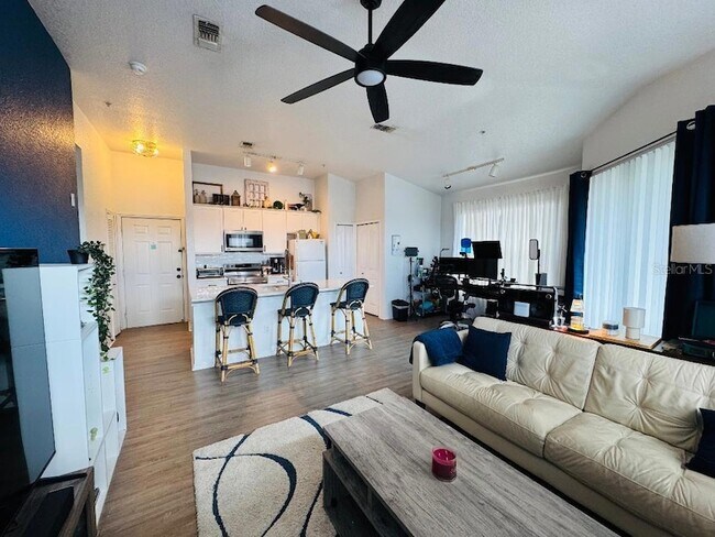 Building Photo - 2513 Maitland Crossing Way