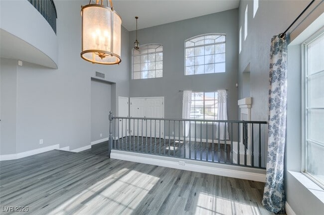 Building Photo - 9157 S Sleeping Tree St